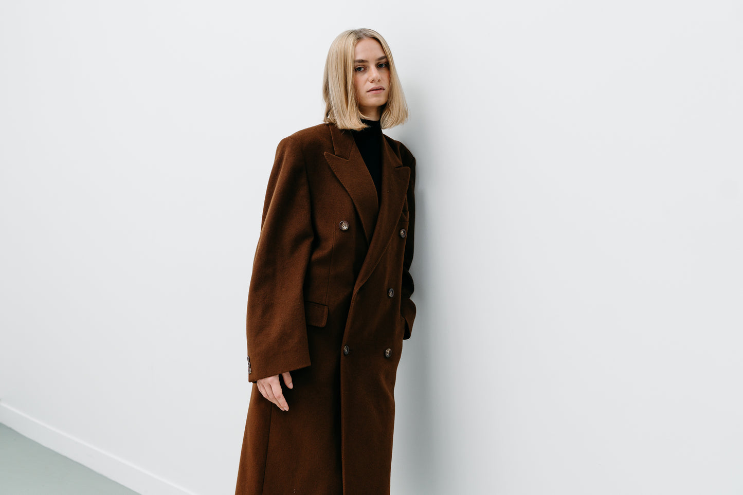 Long Brown Coat Vahram - Capsule No 01 (Female Vision)