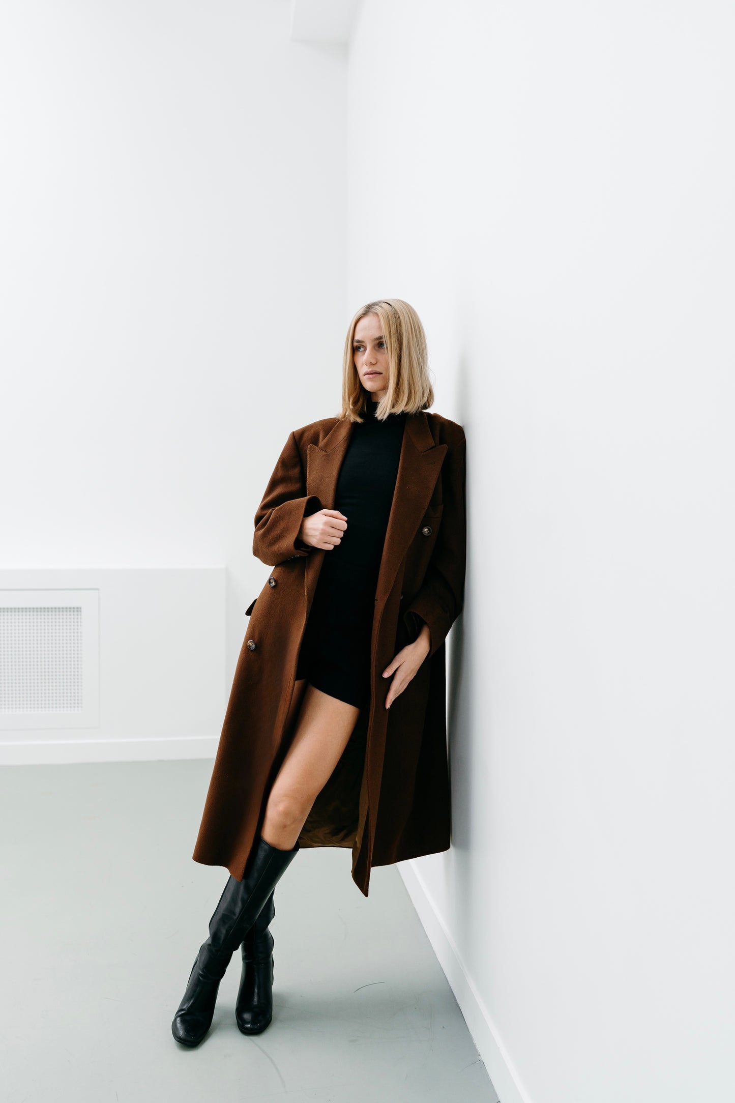 Long Brown Coat Vahram - Capsule No 01 (Female Vision)