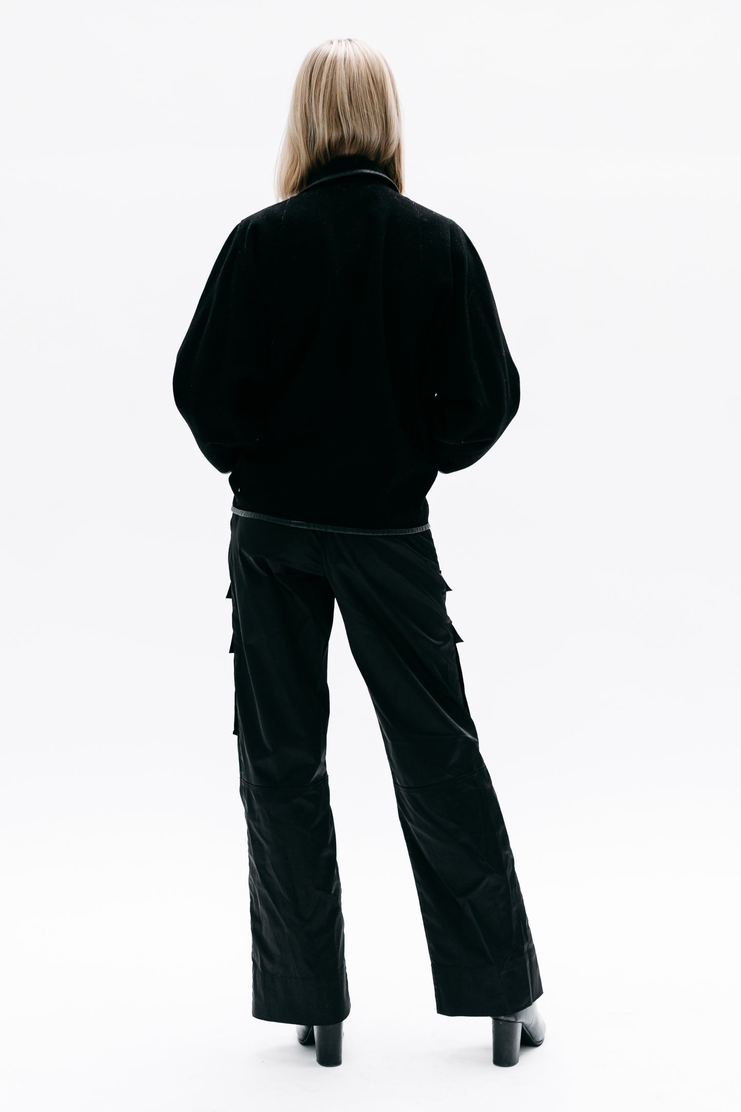 Short Woolen Coat Lucinée - Capsule No 01 (Female Vision)