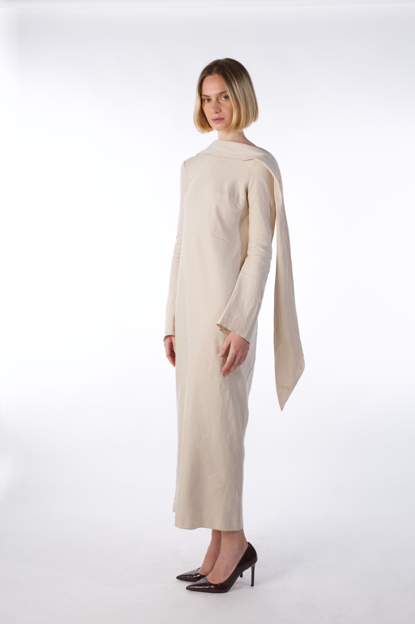 Horizon Arc Dress - Open Back Midi Dress