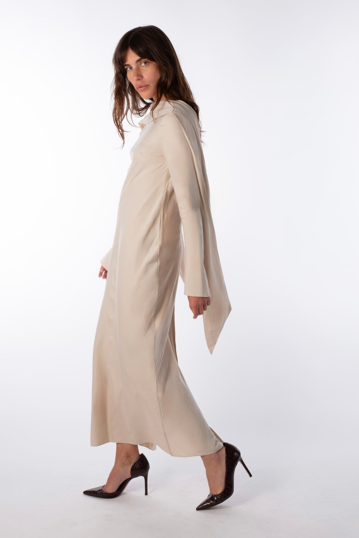 Horizon Arc Dress - Open Back Midi Dress